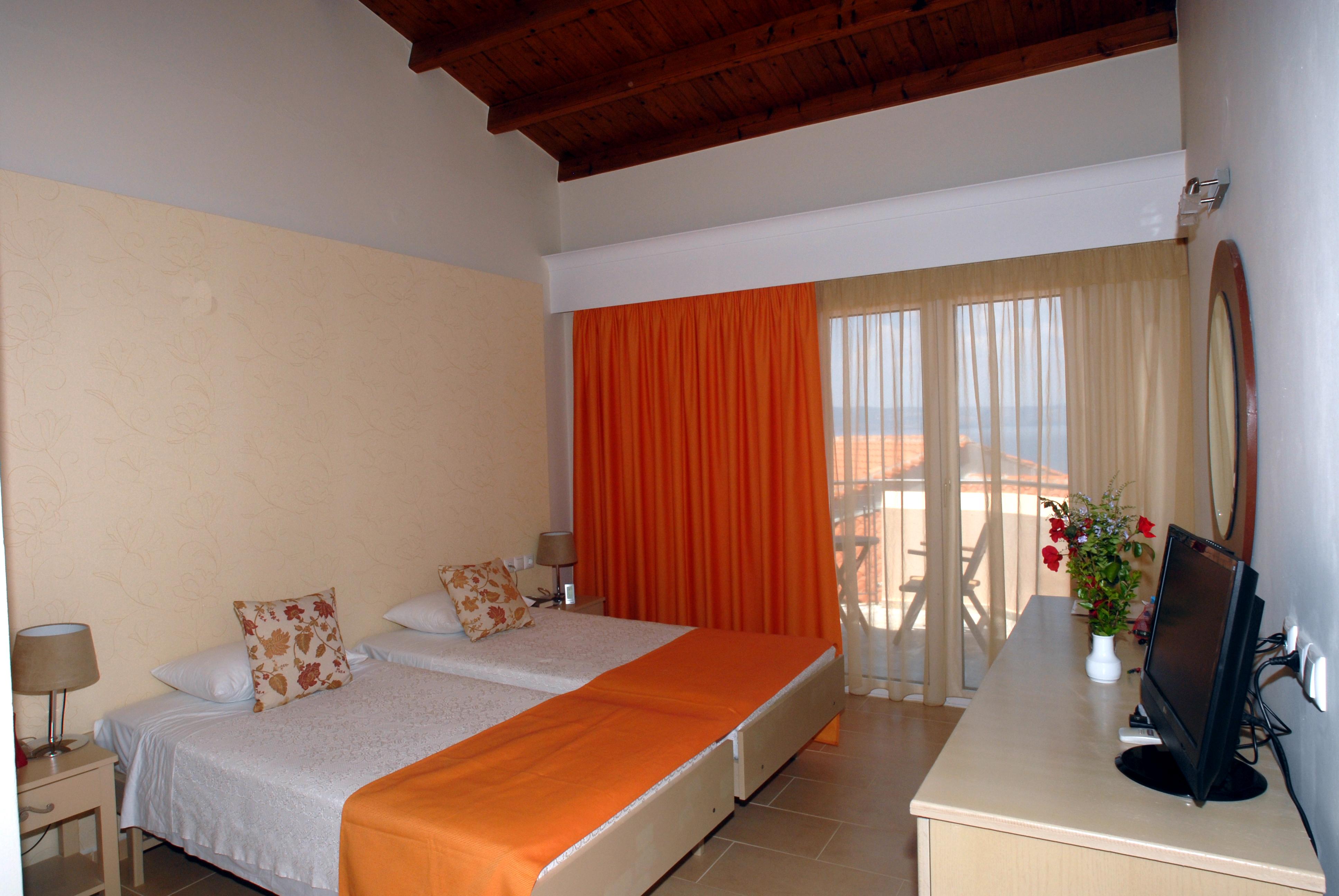 Sunrise Resort Hotel ميثيمْنا المظهر الخارجي الصورة
