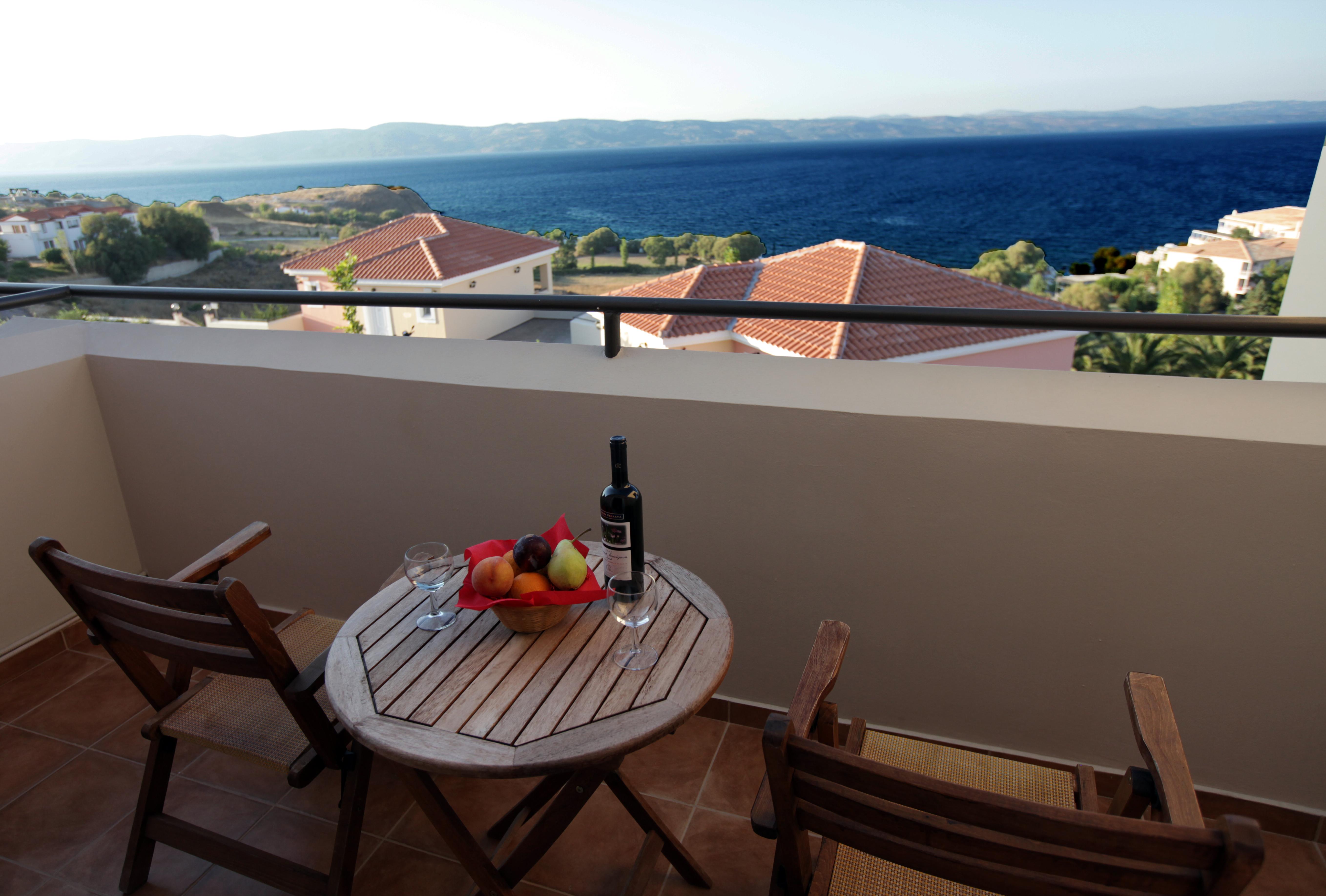 Sunrise Resort Hotel ميثيمْنا المظهر الخارجي الصورة