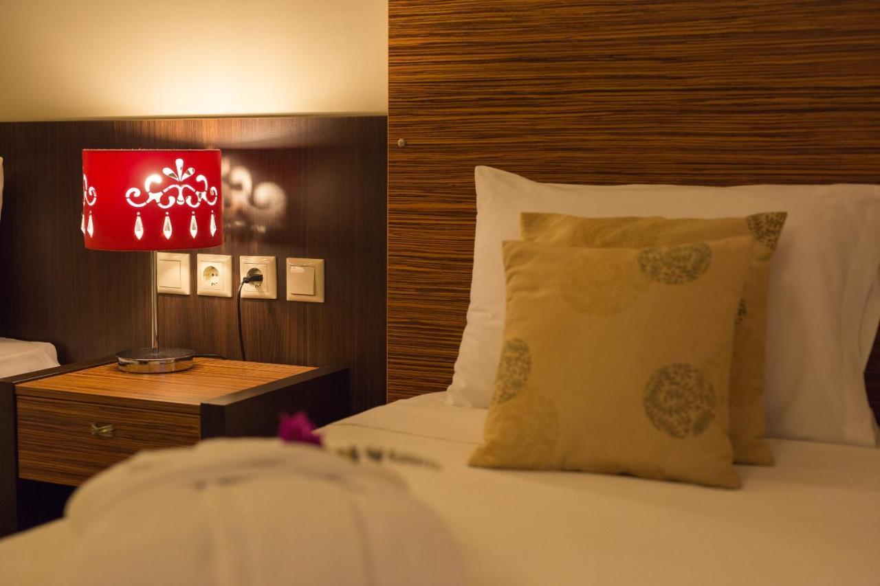 Sunrise Resort Hotel ميثيمْنا المظهر الخارجي الصورة